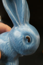 Load image into Gallery viewer, 1930s Sylvac Rabbit Model 1067 4 inches Blue 
