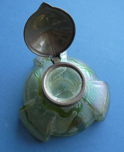 Beautiful Art Nouveau / Jugendstil Kralik Glass PAMPAS Inkwell with Lustre and Green Trail Bands, and Brass Hinged Lid