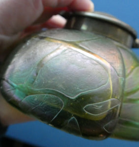 Beautiful Art Nouveau / Jugendstil Kralik Glass PAMPAS Inkwell with Lustre and Green Trail Bands, and Brass Hinged Lid