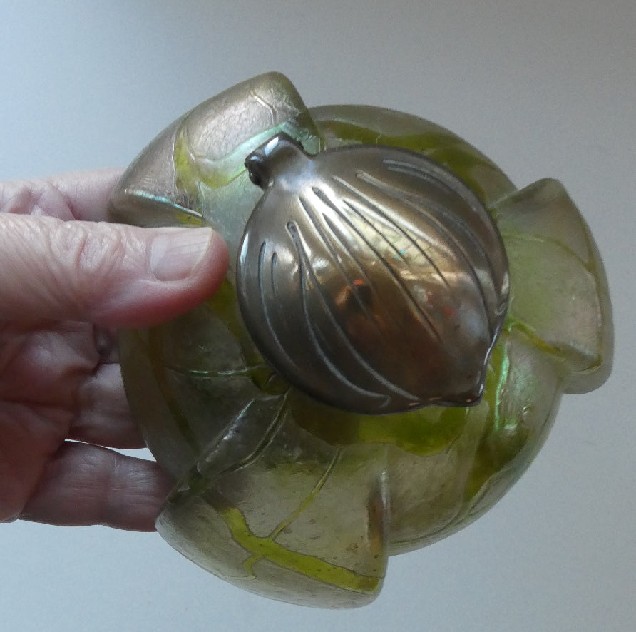 Beautiful Art Nouveau / Jugendstil Kralik Glass PAMPAS Inkwell with Lustre and Green Trail Bands, and Brass Hinged Lid