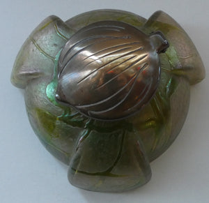 Beautiful Art Nouveau / Jugendstil Kralik Glass PAMPAS Inkwell with Lustre and Green Trail Bands, and Brass Hinged Lid