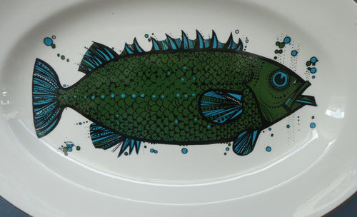 1970's AQUARIUS Oval Plate. WASHINGTON POTTERY. Quirky Green Fish