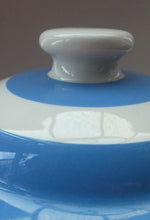 Load image into Gallery viewer, LARGE 1960s Judith Onions TG Green Cornishware Lidded SUGAR Storage Jar. 7 inches
