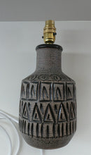 Load image into Gallery viewer, ITALIAN Mid Century Fratelli Fanciullacci Table Lamp with Incised Decoration
