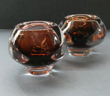 Load image into Gallery viewer, 1960s MONA MORALES SCHILDT Kosta Miniature SWEDISH Glass Bowl. With Kosta Label and Signed SH 5358
