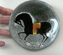 Load image into Gallery viewer, 1960s CHELSEA Studio Pottery (Joyce Morgan) Decorative Wall Plate: Hand-Painted Horse Design
