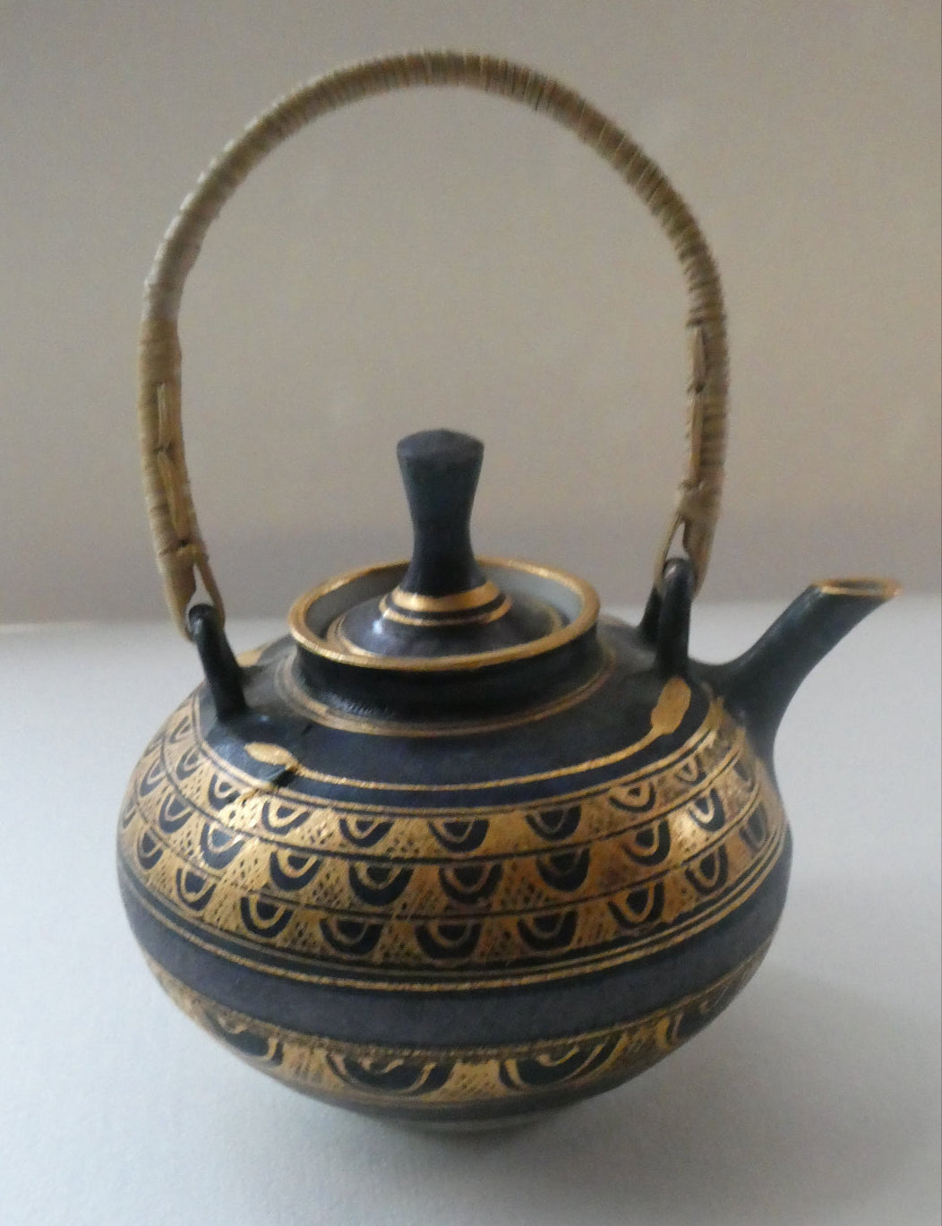 Cornish Studio Pottery. Miniature Gold Lustre PORCELAIN Tea Pot by Mary Rich (1940 - 2022)