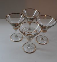 Load image into Gallery viewer, Vintage 1930s Glass Cockerel / Rooster Miniature Liqueur Glasses
