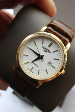 Load image into Gallery viewer, Vintage Roamer Sapphire Classic Swiss Quartz Lady&#39;s Wristwatch
