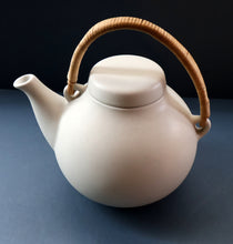 Load image into Gallery viewer, 1960s Finnish Design: GA3 Arabia Pottery Teapot in Matte White. Designed by Ulla Procope
