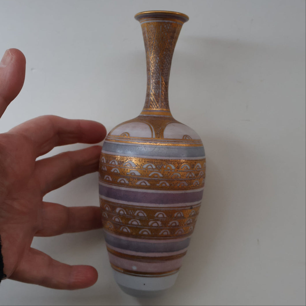 Cornish Studio Pottery. Miniature Gold Lustre PORCELAIN Vase by Mary Rich (1940 - 2022)