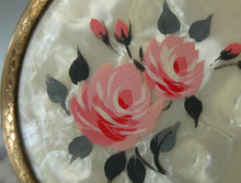 Load image into Gallery viewer, MASCOT Brand. Vintage 1950s POWDER COMPACT with Lucite Plastic Lid and Two Pink Roses
