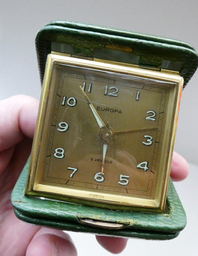 Vintage Early 1960s GREEN Leather German EUROPA Travelling Alarm Clock