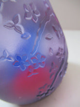 Load image into Gallery viewer, Rare 1999 Caithness Paperweight One Fine Day. Small Limited Edition
