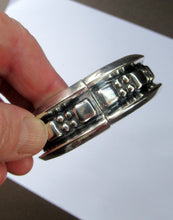 Load image into Gallery viewer, Vintage Mexican Silver Hinged Bracelet Brutalist Design
