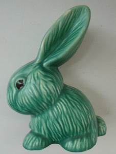 Vintage 1930s Flaxman Wade Heath Green Rabbit 7 1/2 inches