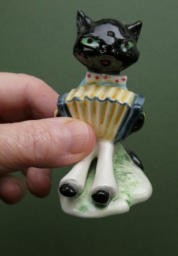 1960s Goebel Comical Cat Figurine Albert Staehle