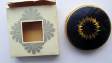 Load image into Gallery viewer, 1960s Powder Compact with Incised Gold Abstract Ring Pattern 
