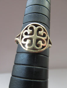 1970s Scottish 9ct Gold Ring. Ortak Design St Magnus  Cross