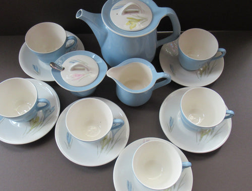 1950s NOREWEGIAN Figgjo Flint CROCUS PATTERN Tea Set 