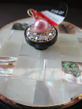 Load image into Gallery viewer, Vintage Lady-Mate Music Box Desk Top Musical Compact
