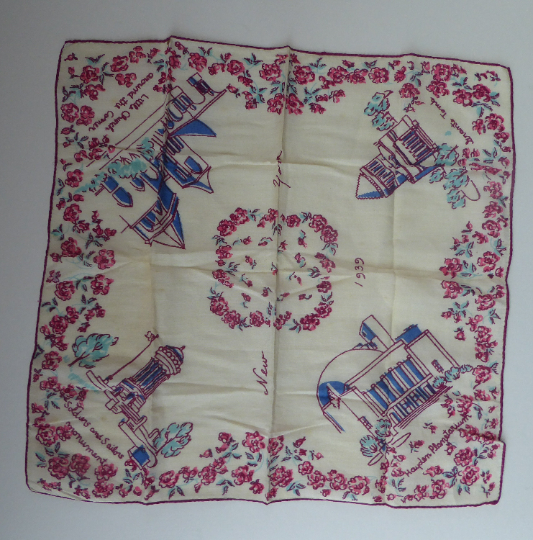 AMERICAN World's Fair 1939 SOUVENIR Handkerchief. Nice Vintage Condition