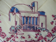 Load image into Gallery viewer, AMERICAN World&#39;s Fair 1939 SOUVENIR Handkerchief. Nice Vintage Condition
