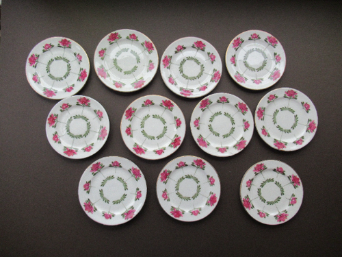 Set of Antique Royal Doulton Tea Plates 