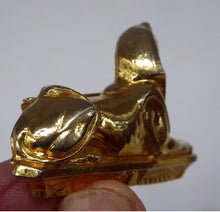 Load image into Gallery viewer, Modele Adrian Mann, London. Good Quality Designer Brooch: Modelled as a Sphinx
