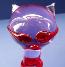 Load image into Gallery viewer, 1950s Vetro Artistico Veneziano MURANO Pink and Red Italian Glass Cat With Original Paper Label
