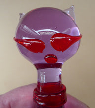 Load image into Gallery viewer, 1950s Vetro Artistico Veneziano MURANO Pink and Red Italian Glass Cat With Original Paper Label
